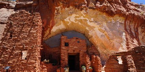 Moqui Cave | Utah Travel Guide