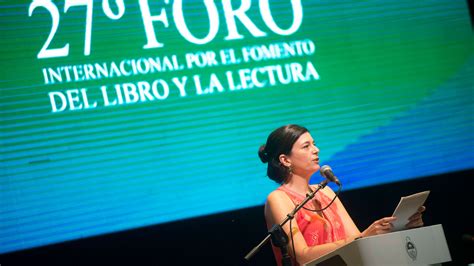 Samanta Schweblin “no Entiendo Realmente Por Qué No Nos Pasamos El Día Entero Leyendo” Infobae