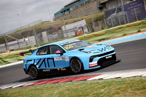 Yann Ehrlacher Remains On Top Of The Kumho Tcr World Ranking Tcr