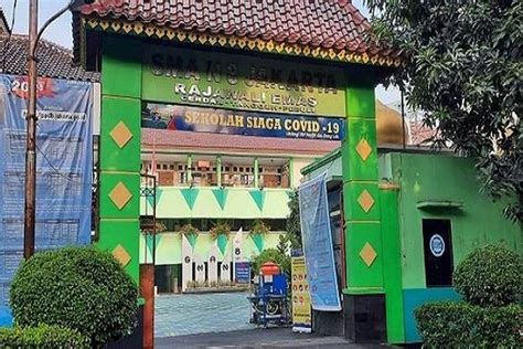 Daftar 5 SMA Terbaik Di Kota Jakarta Selatan Yang Masuk Top 1000 LTMPT