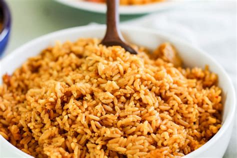 Easy Puerto Rican Rice Recipe | Latina Mom Meals