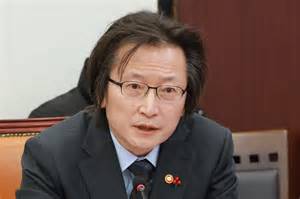 KFTC chairman reviews Coupang's market dominance status
