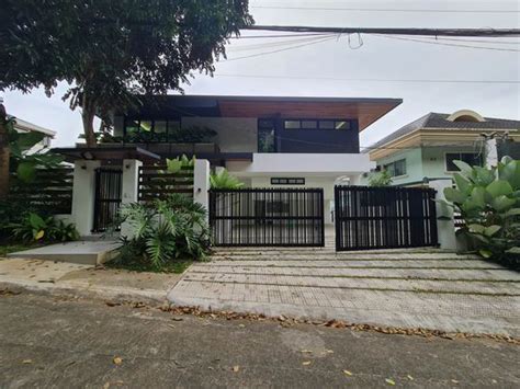 Brandnew House And Lot With Swimming Pool In Ayala Heights Quezon City