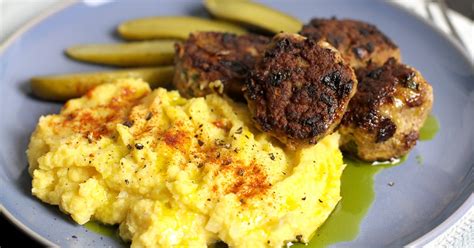 Herb And Garlic Meatballs With Cauliflower Mash