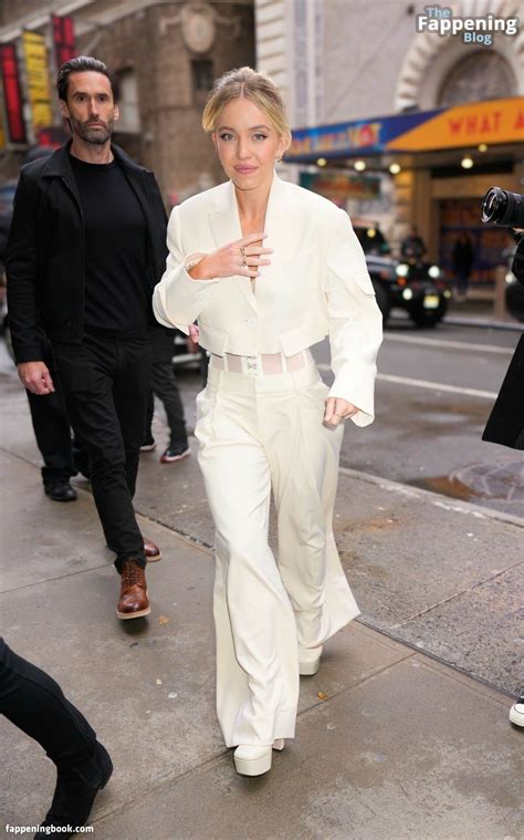 Sydney Sweeney Nude The Fappening Photo FappeningBook