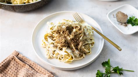 Irresistible Classic Truffle Cream Pasta Recipe