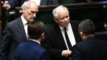 Macierewicz raport ws katastrofy smoleńskiej jest gotowy Publikacja