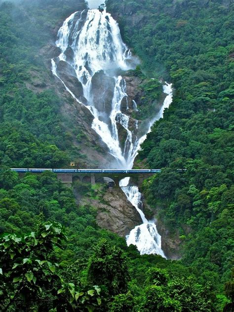 dudhsagar-waterfall-goa - tourmet