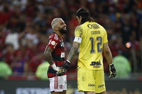 Flamengo X Corinthians Atinge Audi Ncia De Milh Es De Pessoas