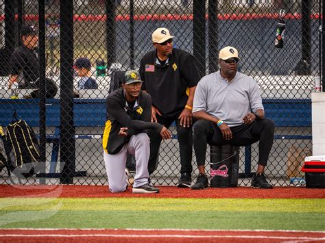 The Crucial Role Of A Coach In Baseball – Vaughn Sports Academy