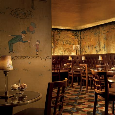 Bemelmans Bar in New York: Arts Intel Report