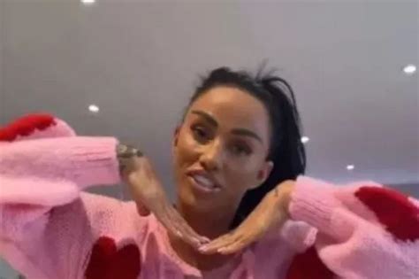 Katie Prices Latest Makeup Tutorial Sparks Anxiety Among Fans With Her