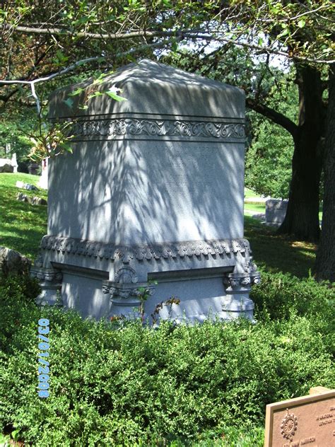 Crown Hill Cemetary Indianapolis In Cemetary Cemetery Indianapolis