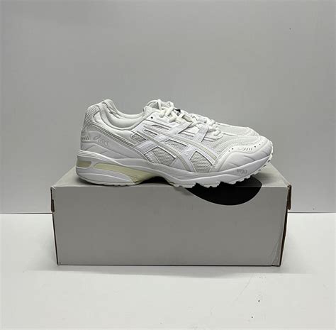 ASICS Gel-1090 White on Carousell