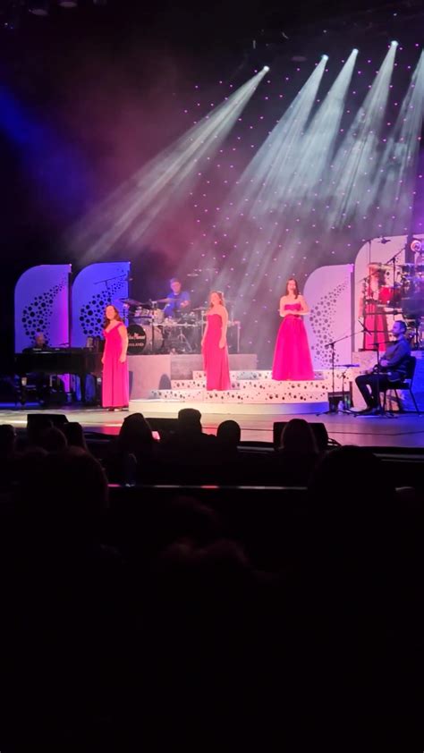 You Raise Me Up Celtic Woman Th Anniversary Tour