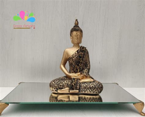 Buda sidarta posição bhairava mudra 20 cm preto e dourado DONA ARTEIRA