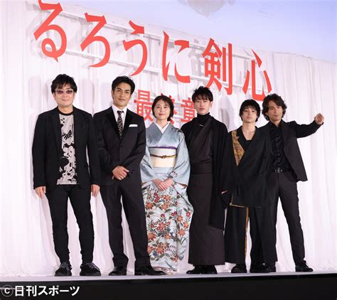 佐藤健、主演映画「るろ剣」舞台あいさつで“二刀流”見参「特別な幸せ」 シネマ写真ニュース 日刊スポーツ