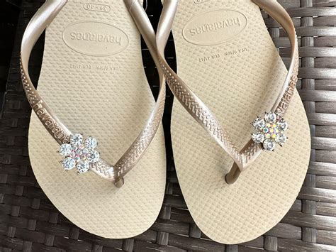 Original HAVAIANAS SLIM Flip Flops With Flower Personalized Charm - Etsy