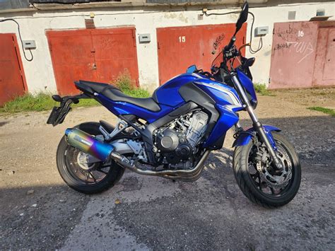 Купить б у Honda CB 650F инжектор 6 передач в Чехове синий naked bike 2015 года по цене 669 000