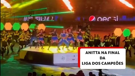 Funk Rave de Anitta acumula polêmicas sexo oral em favela e