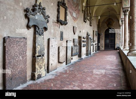 Cloister Basilica Di Sant Antonio Hi Res Stock Photography And Images