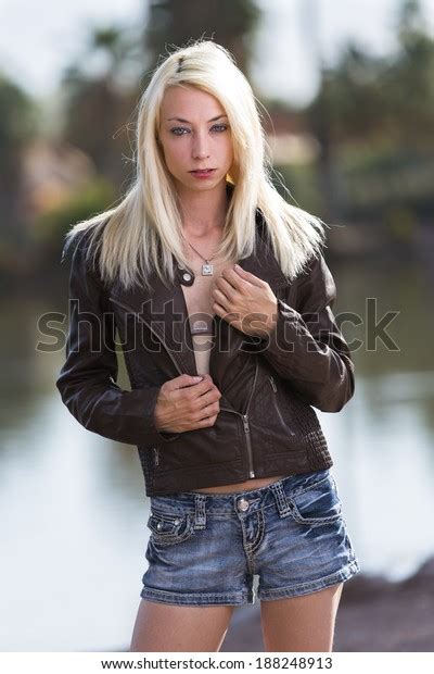 Very Skinny Model Blonde Straight Hair Stock Photo 188248913 Shutterstock