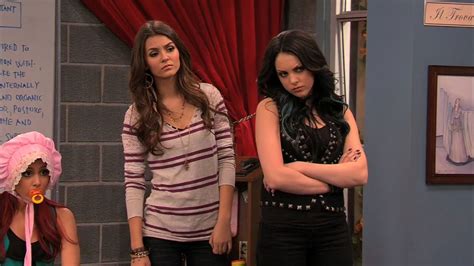 Victorious Helen Back Again 2x07 Ariana Grande Image 27491081