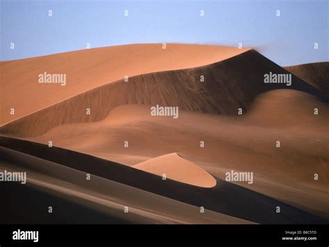 SAND DUNE FORMATION Stock Photo - Alamy