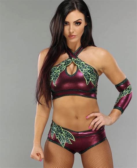 Pin by Juan C Ramos on WWE The Iconics Billie Kay & Peyton Royce