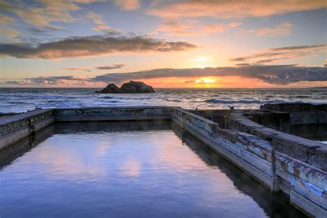 Sutro Baths In San Francisco See The Historic Site And Ruins Of A