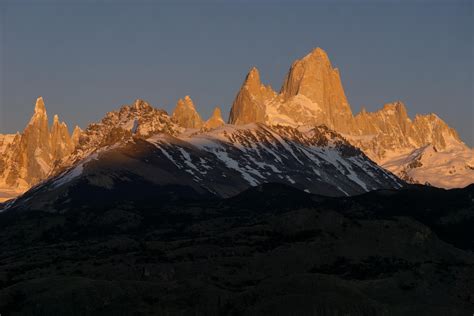 Mount Fitz Roy at Sunrise, Patagonia, Argentina [OC] [6000x4000] : r ...