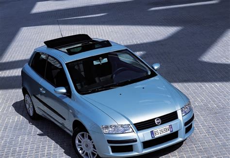 Fiat Stilo 2001 3 Door Hatchback 2001 2006 Reviews Technical Data