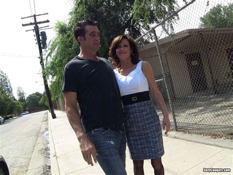 Hot Milf Veronica Avluv Sucking Huge Dick Like A Pro Porn Pictures XXX Photos Sex Images