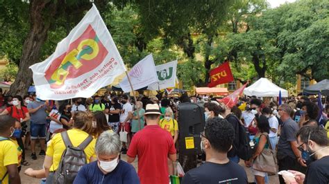 Protesto Em Porto Alegre Re Ne Manifestantes Contra Assassinato De