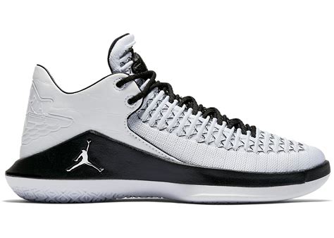 Giày Jordan 32 Low Camo Mẫu Giày Hot Nhất Của Năm Nhấn Vào đây để Biết Thêm Chi Tiết