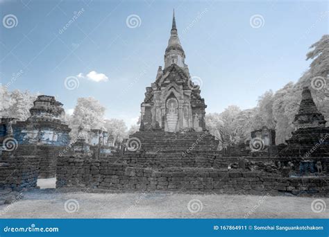 毁古佛寺，毁塔 库存图片 图片 包括有 遗产 风景 发芽 文化 拱道 地标 不列塔尼的 减速火箭 167864911