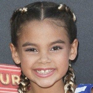 Ariana Greenblatt - Age, Family, Bio | Famous Birthdays