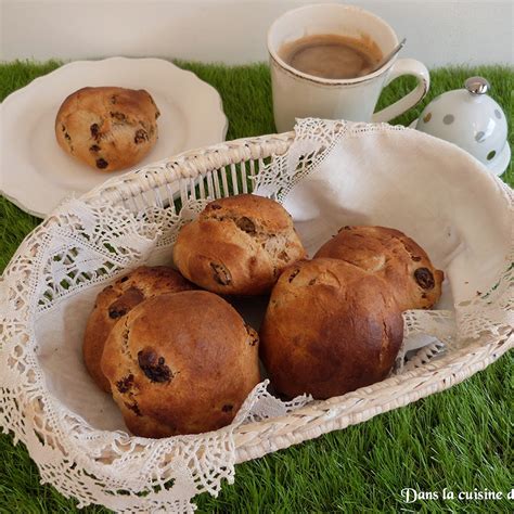 Recette Petites brioches à la cannelle et raisins secs