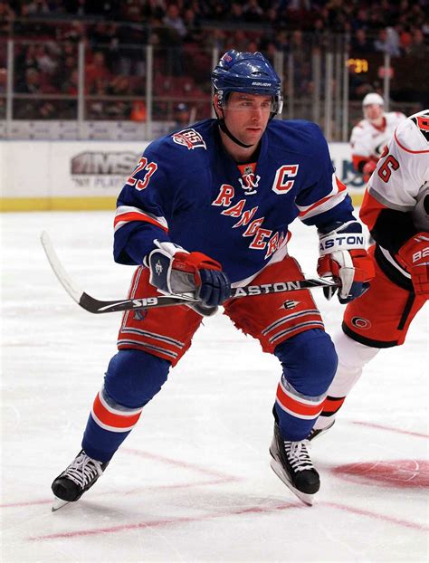 Trumbull's Chris Drury rejoins Rangers in player development