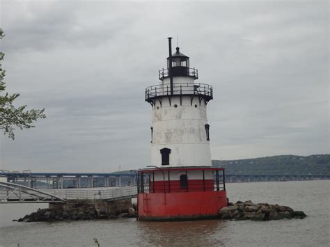 Sleepy Hollow Lighthouse: Sleepy Hollow, NY - Been There Done That Trips