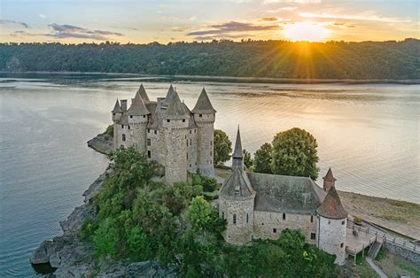 Les Plus Beaux Ch Teaux D Auvergne D Tours En France