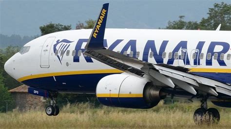 Trànsit Aeri de Catalunya on Twitter RT xavipb66 Ryanair ES