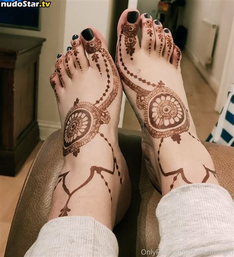 Aaliyah Yasin Aaliyah Yasin Aaliyah Yasin Aaliyahyasin Official Thatbritishg Rl Nude