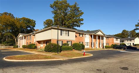 Woodland Village Apartments | Top Apartments for Rent in Columbia SC