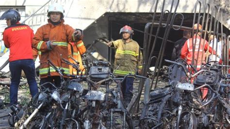 Galeri Foto Serangan Bom Atas Tiga Gereja Di Surabaya Bbc News Indonesia