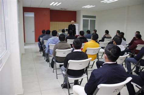 Concelebra Monseñor Patrón Wong su Primera Misa en el Seminario Mayor