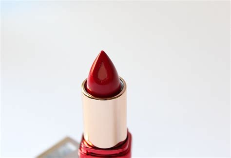 L'oreal Color Riche True Red Lipstick Review - Beauty In My Mind