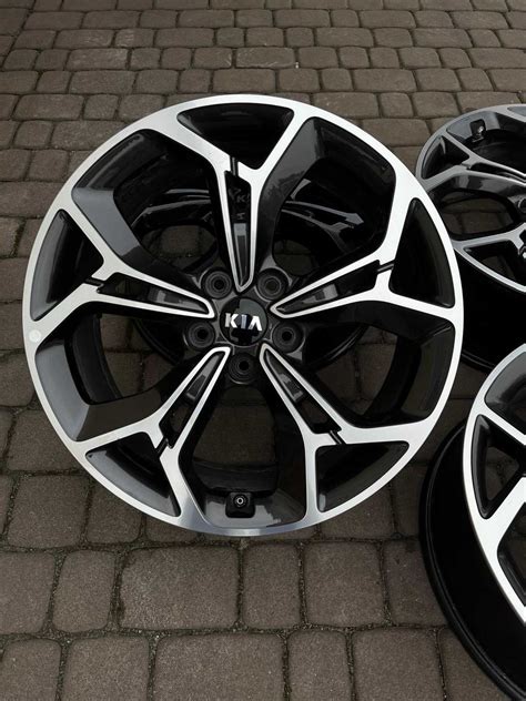 Oryginalne Alufelgi Kia 5x114 3 19 Czujniki Sorento Sportage GT LINE