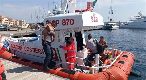 La Maddalena Incidente In Mare Bambino Di Tre Anni Rischia Di Perdere