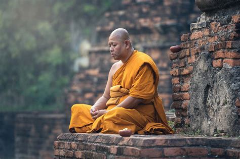 Buddismo Siddharta Gautama Ed Principi Fondamentali Del Buddismo